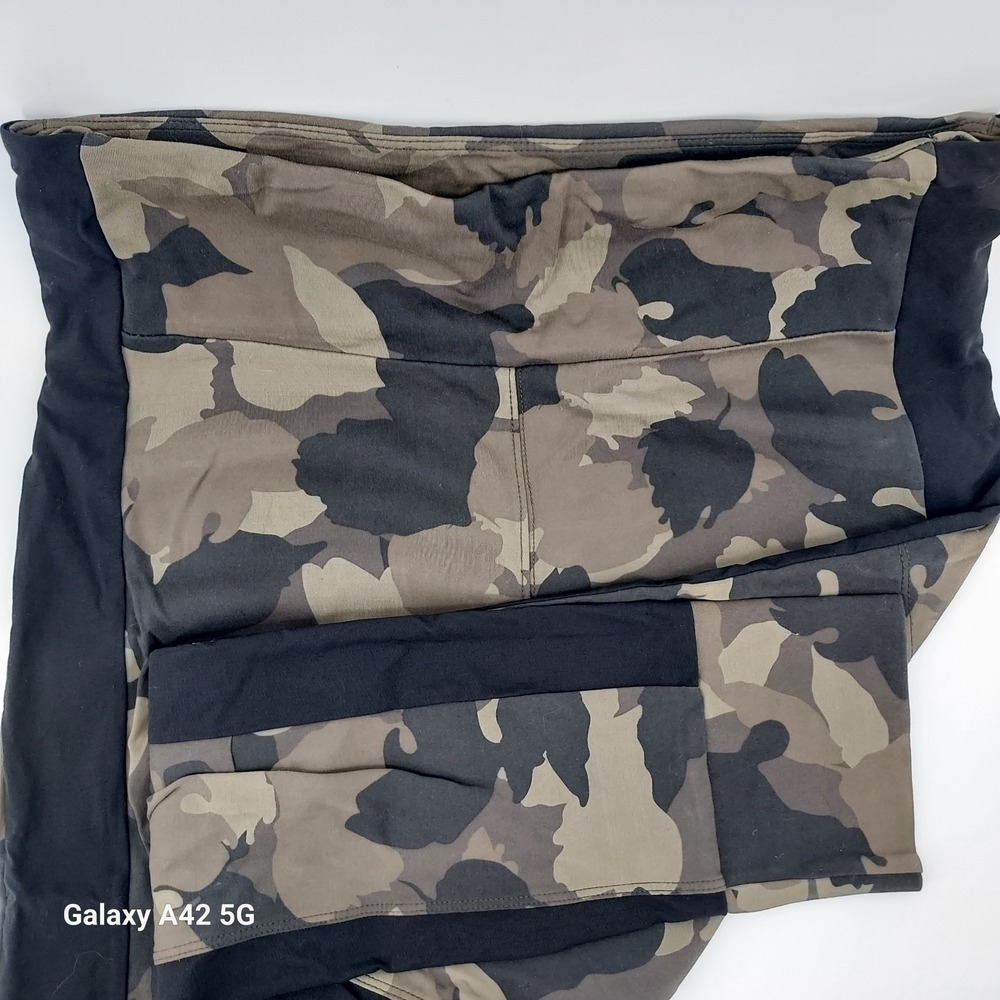 Athleta Headlands Hybrid Cargo Tights Camo‎ Green Brown Leggings 353771 Womens L